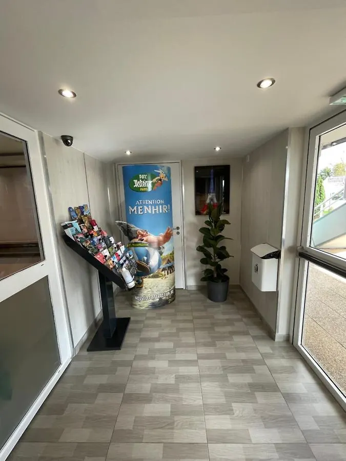 Fasthotel Roissy - Saint-Witz