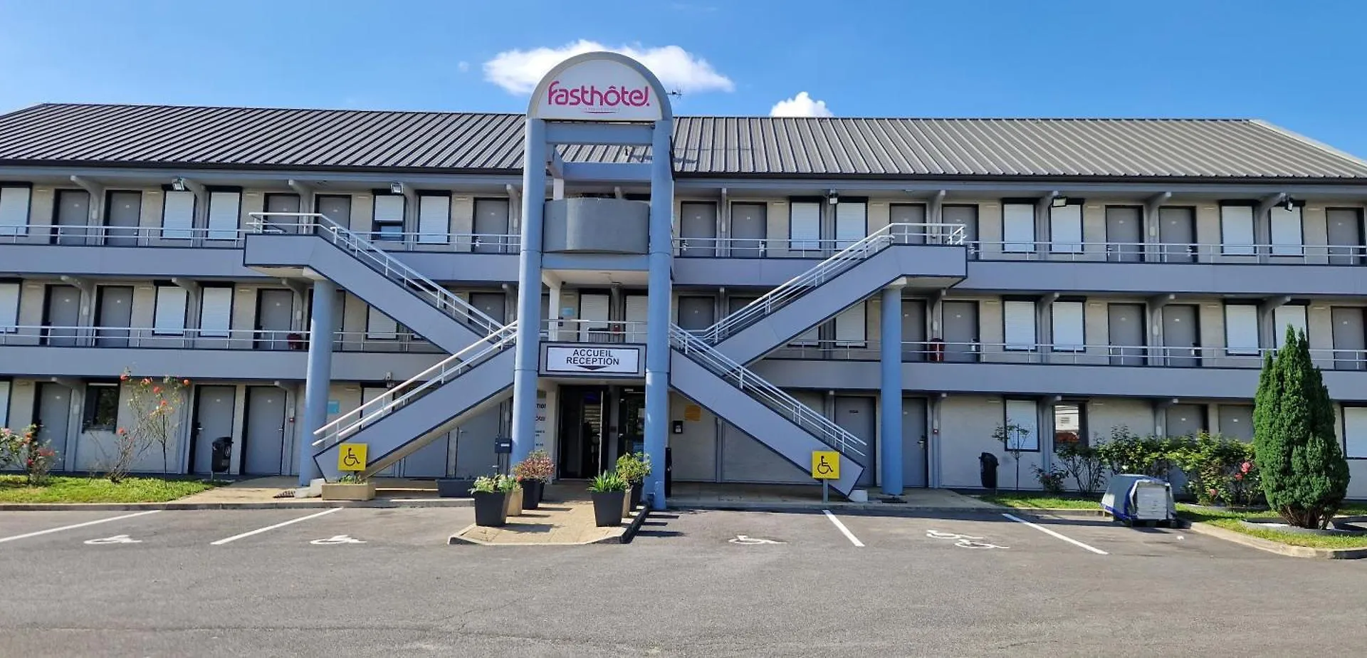 Fasthotel Roissy - Saint-Witz 2*,  France