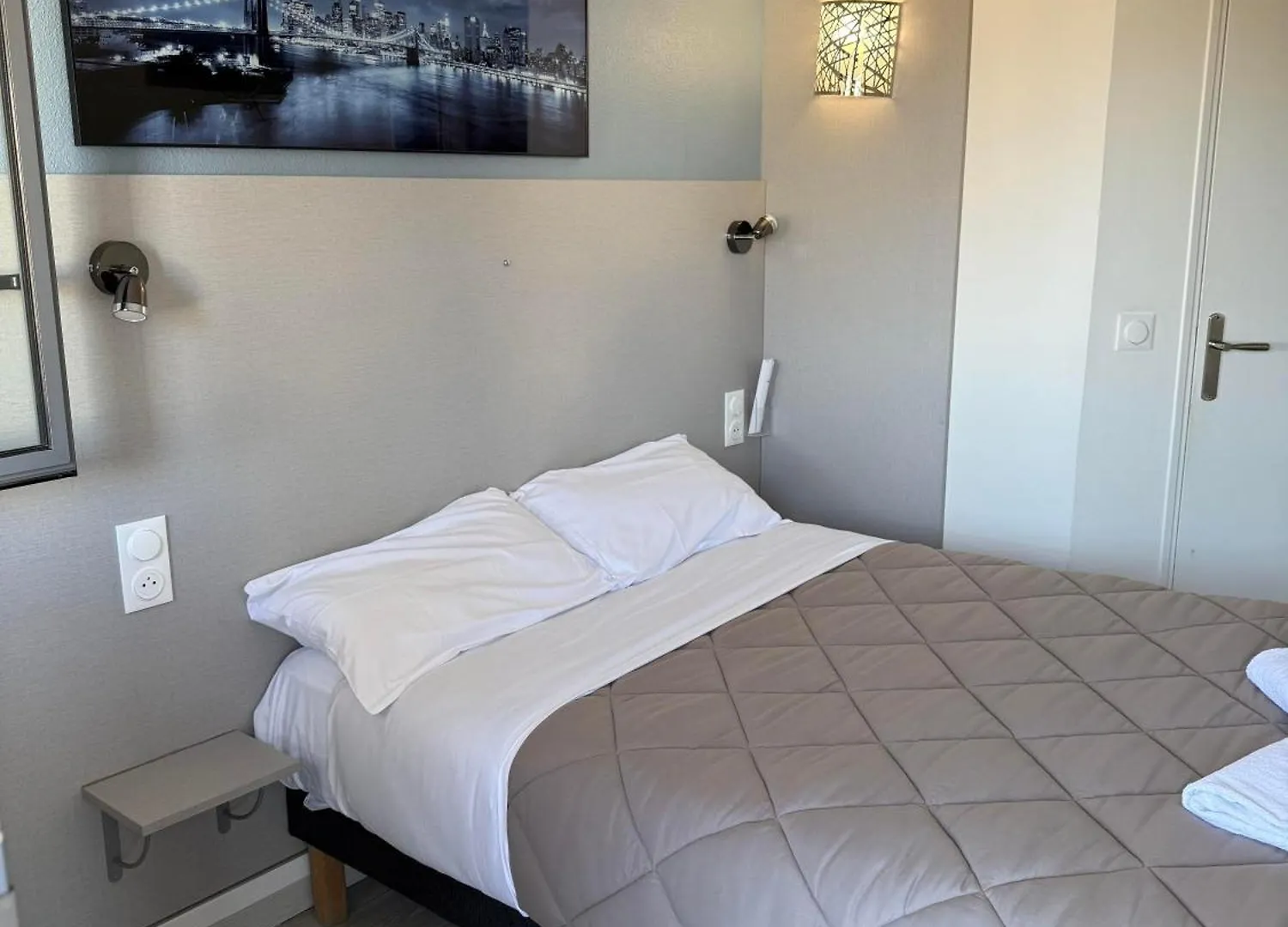 Fasthotel Roissy - Saint-Witz Hotel
