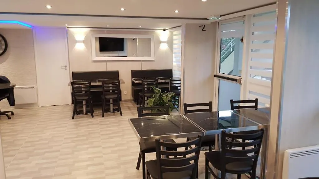 Hotel Fasthotel Roissy - Saint-Witz